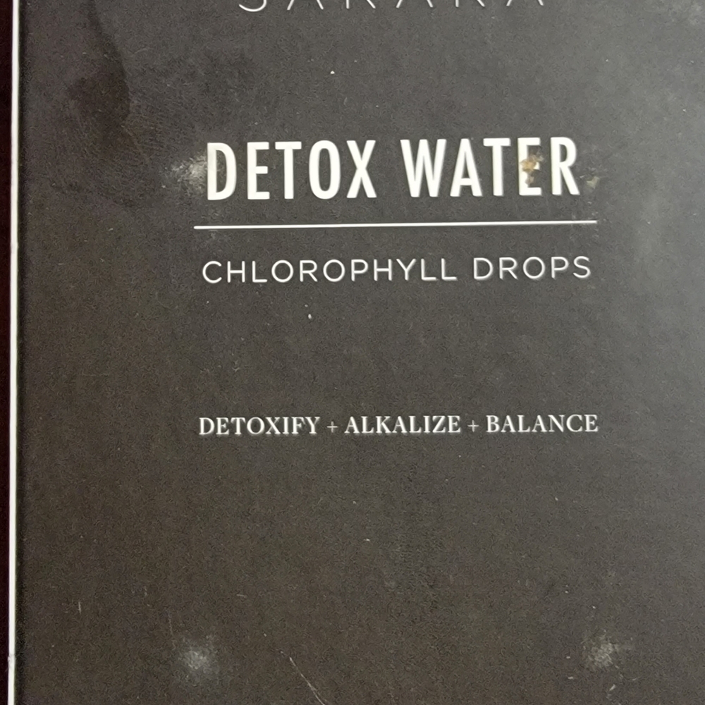Sakara Detox water